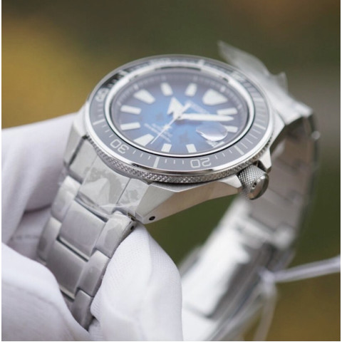 Seiko SRPE33J1 King Samurai Save The Ocean MANTA RAY PATTERNED DIAL