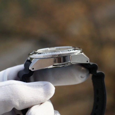 Seiko SRPE37J1 Prospex King Samurai Automatic Diver Sapphire