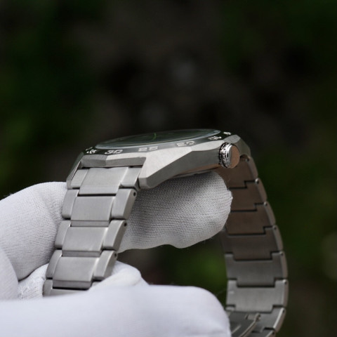 Citizen E-D AW0060-54A Sport Military TITANIUM