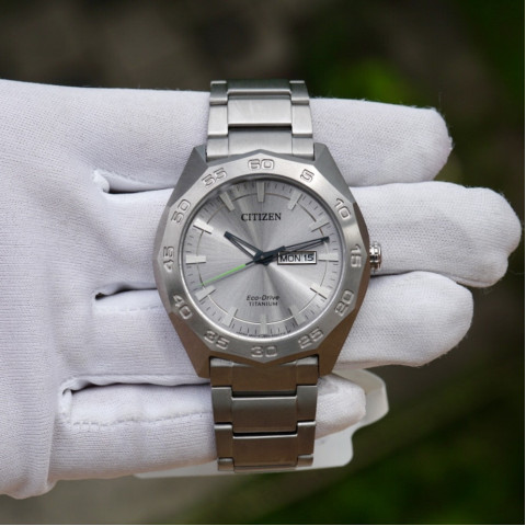 Citizen E-D AW0060-54A Sport Military TITANIUM