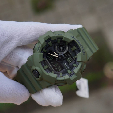 Casio G-Shock  GA-700UC-3AER Super Illuminator 3D Digital 200m