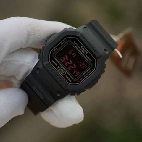 Casio G-Shock DW-5600MS-1DR 200m