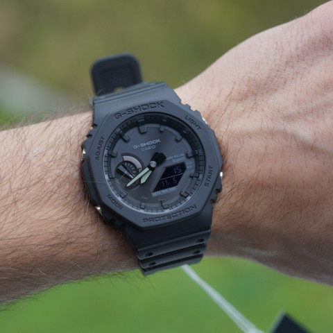 Casio G-Shock Oak GA-B2100-1A1 Bluetooth Connected Tough Solar NEW