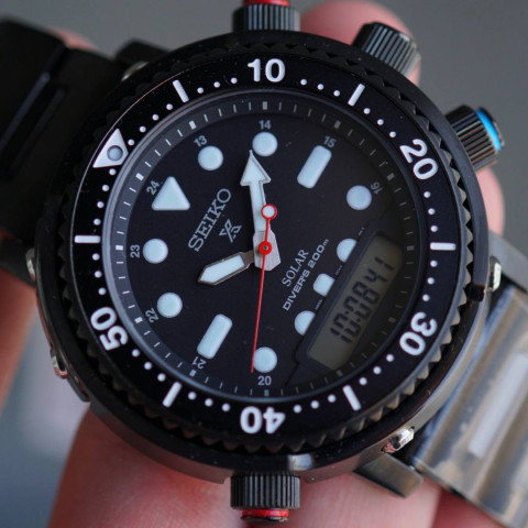 Seiko Prospex SNJ037P1 Arnie 40th Anniversary PADI Divers Solar