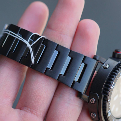 Seiko Prospex SNJ037P1 Arnie 40th Anniversary PADI Divers Solar