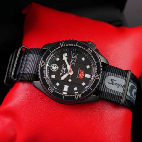 Годинник Seiko 5 SRPJ75K1 Sports Honda Super Cub Limited Edition