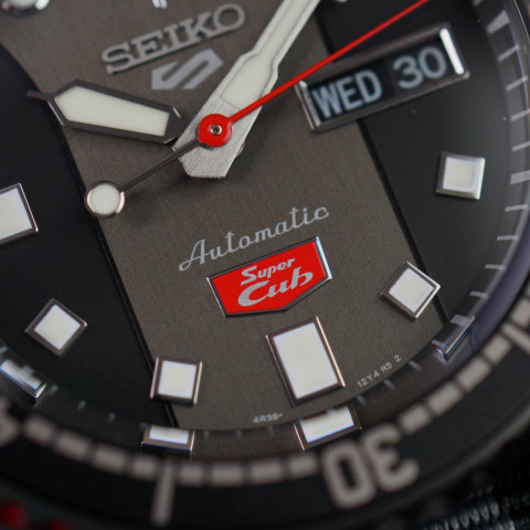 Годинник Seiko 5 SRPJ75K1 Sports Honda Super Cub Limited Edition