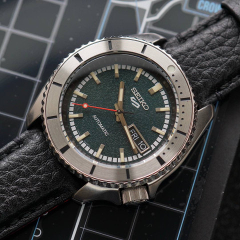 Годинник Seiko 5 Sports SRPJ91K1 Masked Rider Automatic Limited Edition