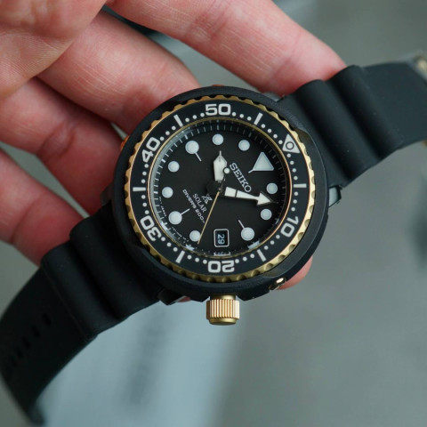 Seiko SNE498P1 TUNA Prospex Reedition Solar Divers