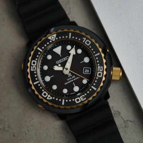 Seiko SNE498P1 TUNA Prospex Reedition Solar Divers