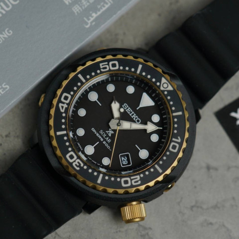 Seiko SNE498P1 TUNA Prospex Reedition Solar Divers