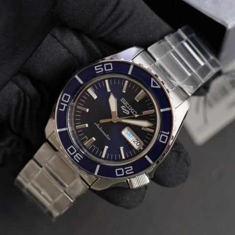 Годинник SEIKO 5 SPORTS SRPK97K1