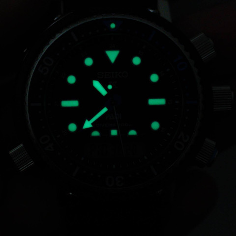 Seiko SNJ035P1 Prospex Arnie 40th Anniversary PADI Divers Solar