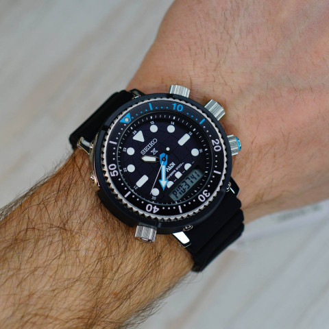 Seiko SNJ035P1 Prospex Arnie 40th Anniversary PADI Divers Solar