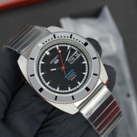 Годинник Seiko 5 Sports SRPL05K1 PEPPER BLACK 1968 LIMITED EDITION