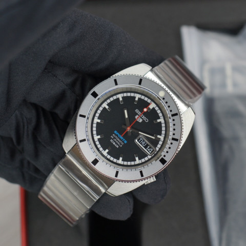Годинник Seiko 5 Sports SRPL05K1 PEPPER BLACK 1968 LIMITED EDITION