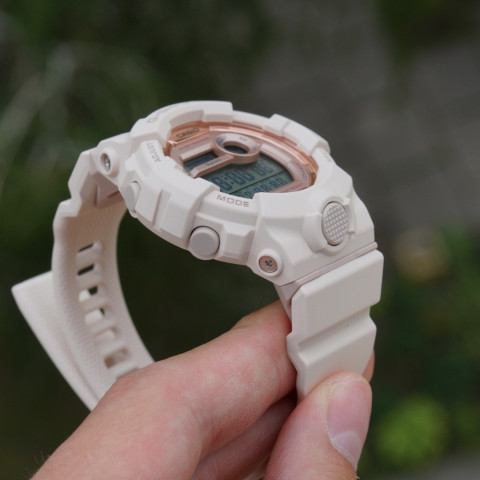 Жіночі Годинники Casio G-SHOCK GMD-B800-4CR 200m