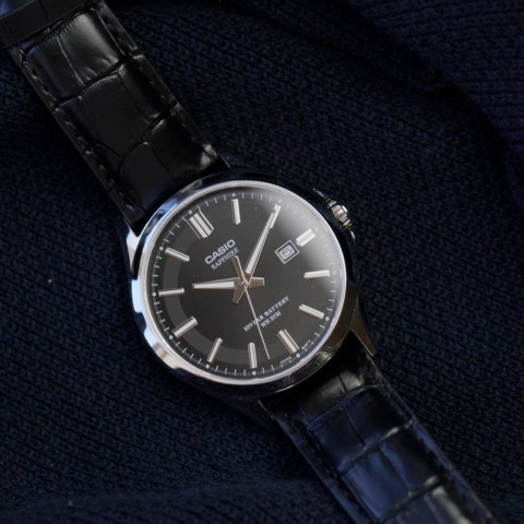 Годинник Casio MTS-100L-1AVD 100M SAPHIRE Classic