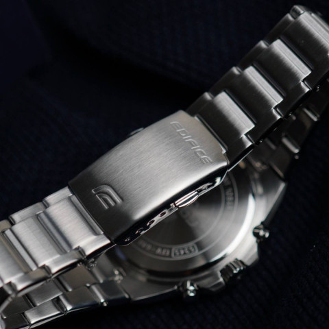 Годинник Casio Edifice EFV-640D-1AVUEF Chronograph 100m