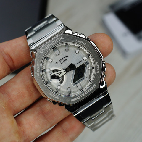 Годинник Casio G-Shock GM-2110D-7A Quartz Stainless Steel