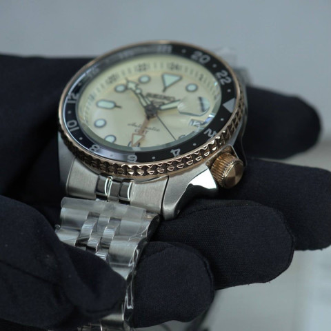 Годинник Seiko 5 Sports SSK046K1 GMT Automatic Limited Edition