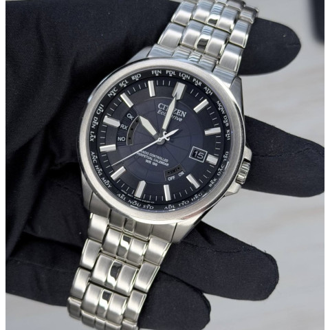 Citizen CB0010-53L World Time Perpetual Radio Controlled Sapphire Blue Dail
