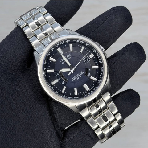 Citizen CB0010-53L World Time Perpetual Radio Controlled Sapphire Blue Dail